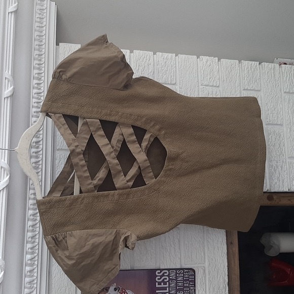 Women's Anthropologie Puffy Sleeve Military Green Open Back Top Blouse Size S - Picture 6 of 13